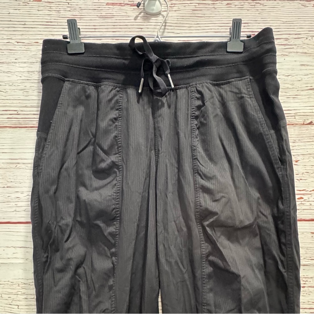 Lululemon Dance Studio Jogger 29" in Black Sz 8 - Picture 5 of 14